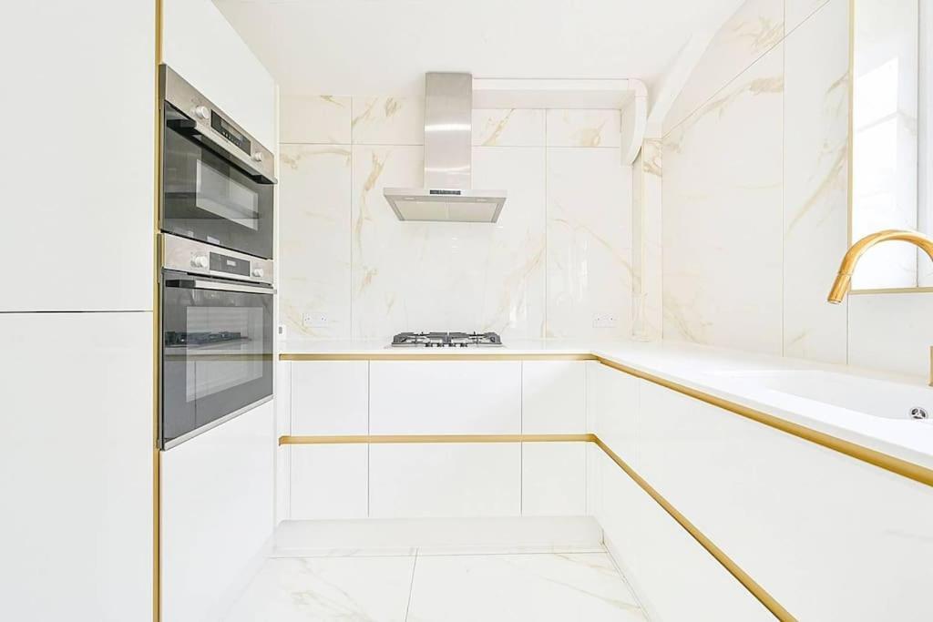 Premium Private Apartment Minutes To Central London Exterior foto